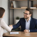 En quoi consiste le processus de vente en 7 étapes ?